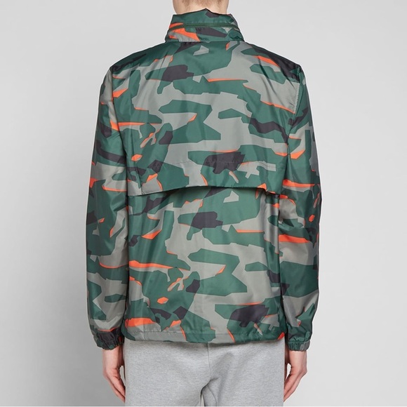 NIKE NSW CAMO WINDBREAKER size small - Picture 3 of 14